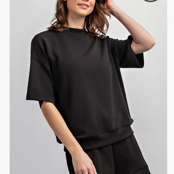 rae mode Tops - Rae Mode Scuba Mock Neck Cropped Boxy Top. Size Medium.